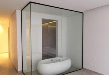 زجاج سكريت الرياض